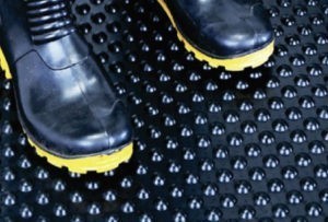 Protective matting at work