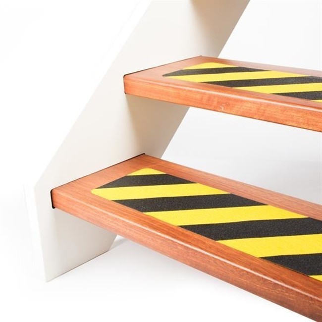 rubber-united-anti-slip-safety-grip-cleat-150mm-hazard-black-yellow-2