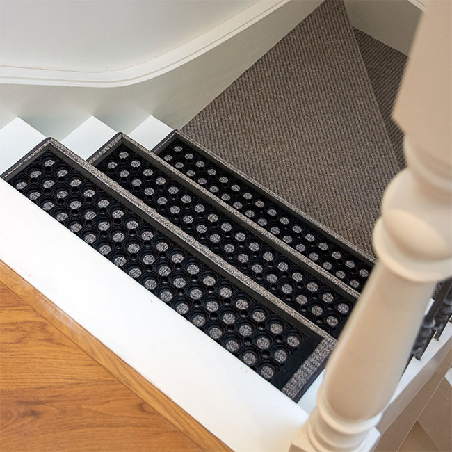 rubber-united-stair-mat-open-3