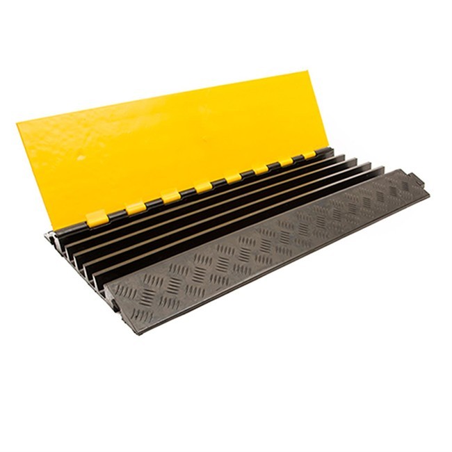 rubber-united-cable-protector-5channel-2